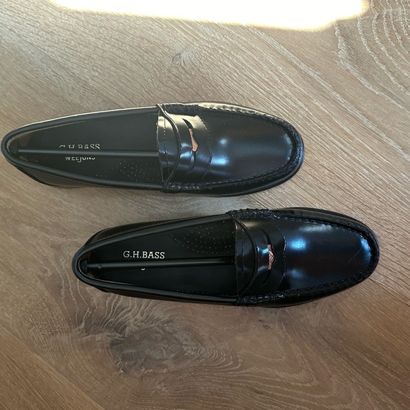 G.H. Bass Whitney loafer - Picture 2 of 5
